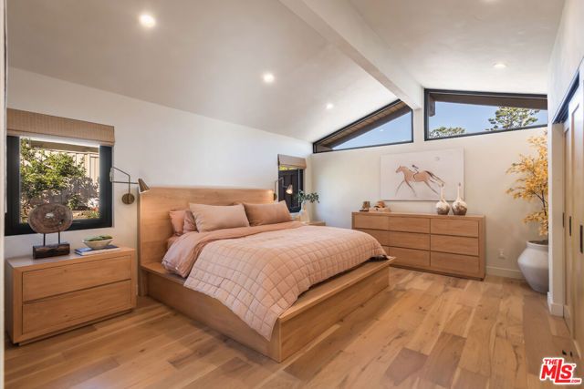 2419 Westridge Road, Los Angeles, CA 90049