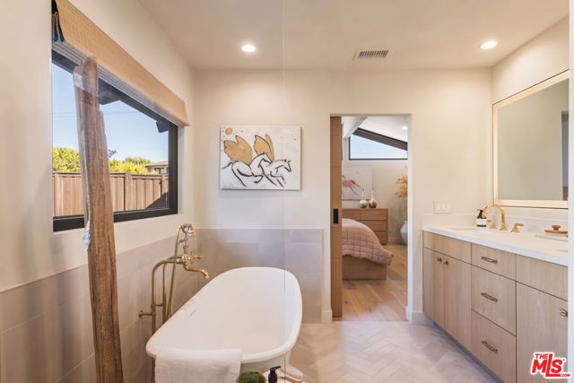 2419 Westridge Road, Los Angeles, CA 90049