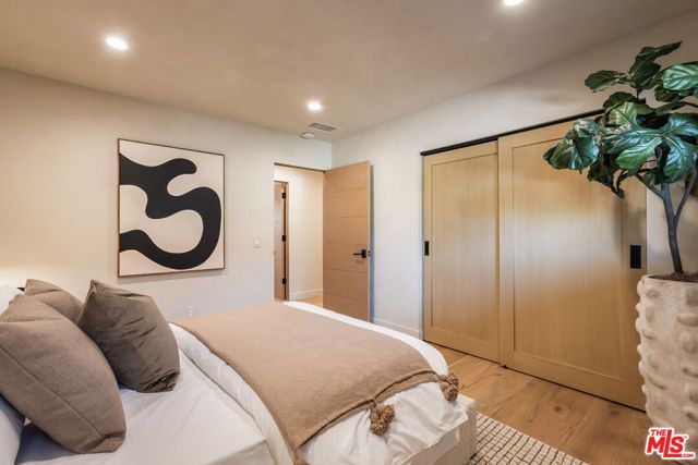 2419 Westridge Road, Los Angeles, CA 90049