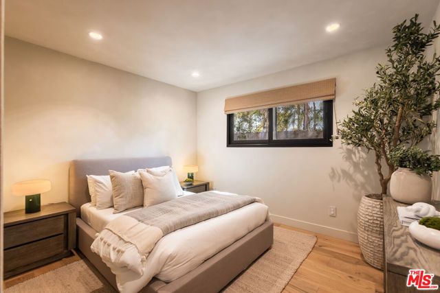 2419 Westridge Road, Los Angeles, CA 90049