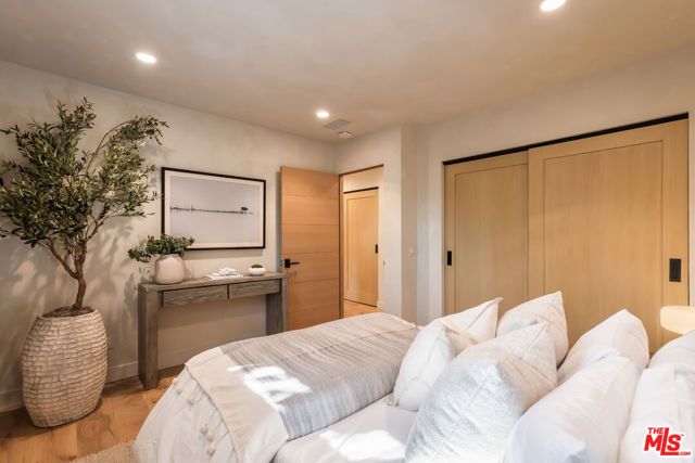 2419 Westridge Road, Los Angeles, CA 90049