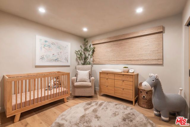 2419 Westridge Road, Los Angeles, CA 90049