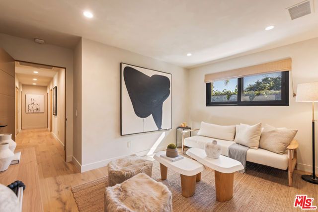 2419 Westridge Road, Los Angeles, CA 90049