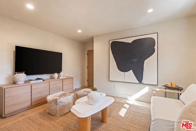 2419 Westridge Road, Los Angeles, CA 90049