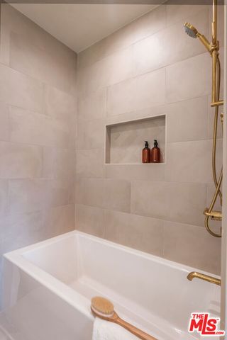 2419 Westridge Road, Los Angeles, CA 90049