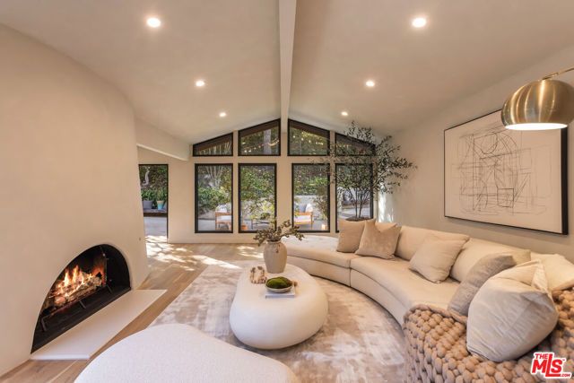 2419 Westridge Road, Los Angeles, CA 90049