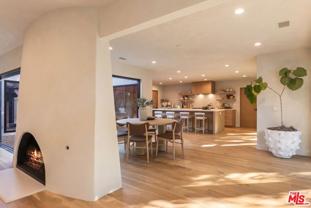 2419 Westridge Road, Los Angeles, CA 90049