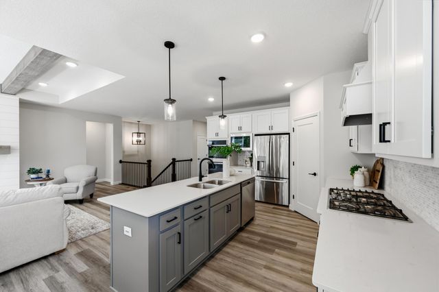 727 Rosebud Lane, Delano, MN 55328