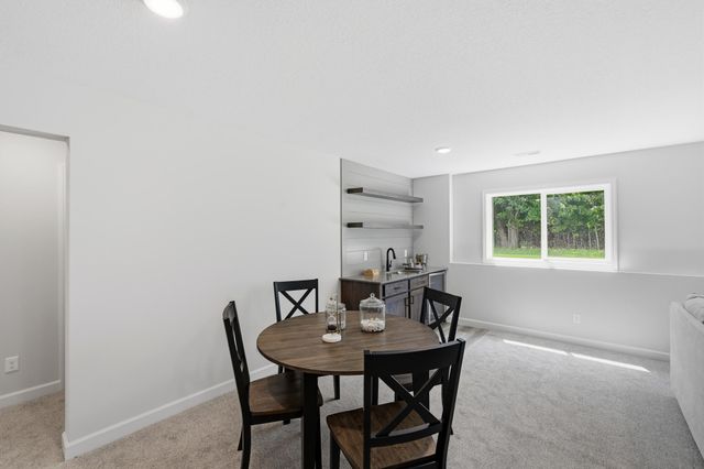 727 Rosebud Lane, Delano, MN 55328