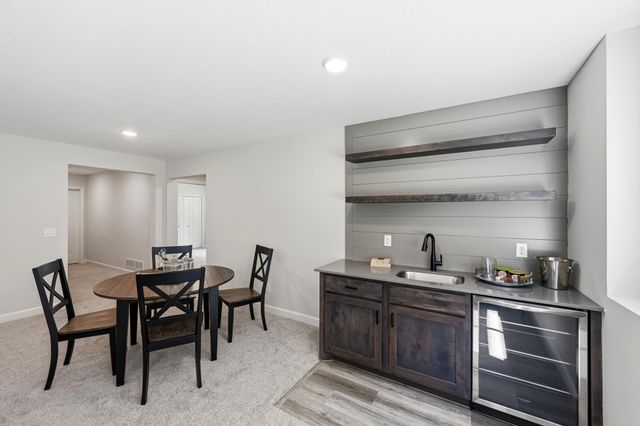 727 Rosebud Lane, Delano, MN 55328