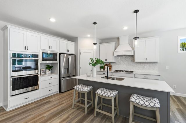 727 Rosebud Lane, Delano, MN 55328
