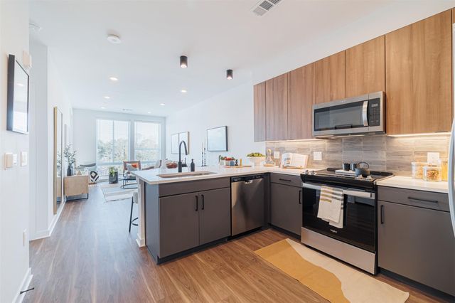 10505 Deerwood Road 134, Houston, TX 77042