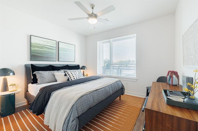 10505 Deerwood Road 134, Houston, TX 77042