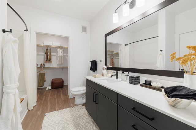 10505 Deerwood Road 134, Houston, TX 77042