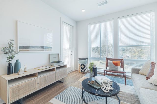 10505 Deerwood Road 134, Houston, TX 77042