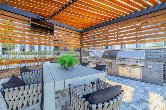 10505 Deerwood Road 134, Houston, TX 77042