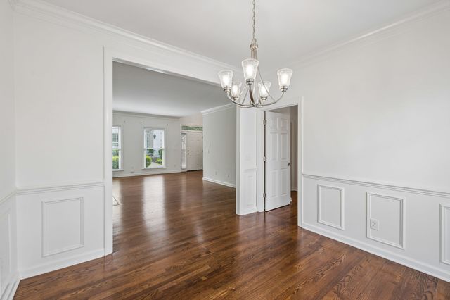 3037 Woodlawn Dr, Nashville, TN 37215