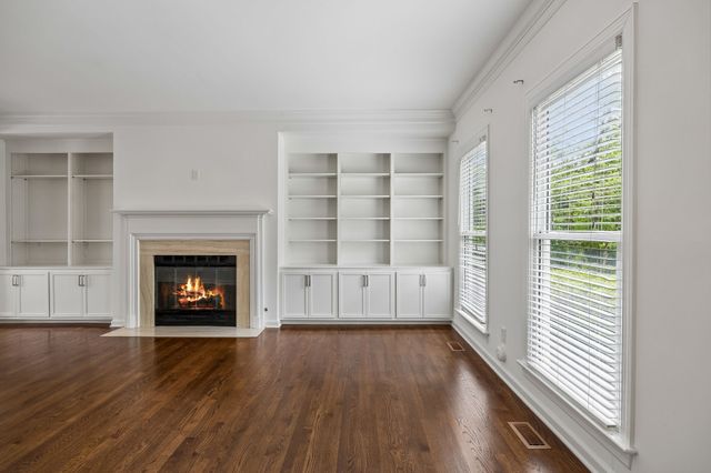 3037 Woodlawn Dr, Nashville, TN 37215