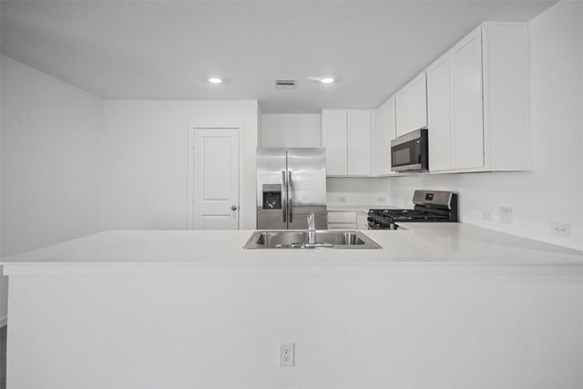1718 Primrose Pointe Drive, Crosby, TX 77532