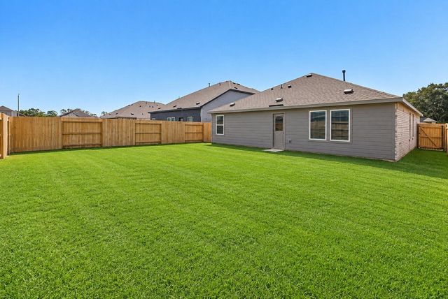 1718 Primrose Pointe Drive, Crosby, TX 77532