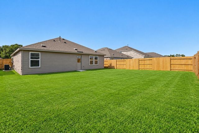 1718 Primrose Pointe Drive, Crosby, TX 77532