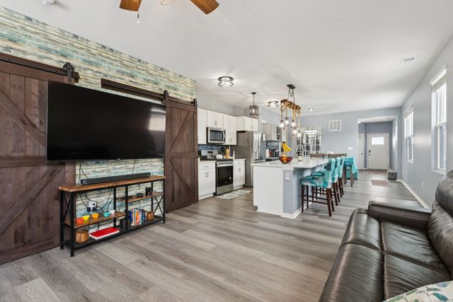 6420 Aspen Lane, Wonder Lake, IL 60097