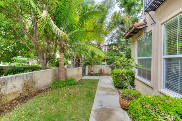 21 Savannah Lane, Ladera Ranch, CA 92694