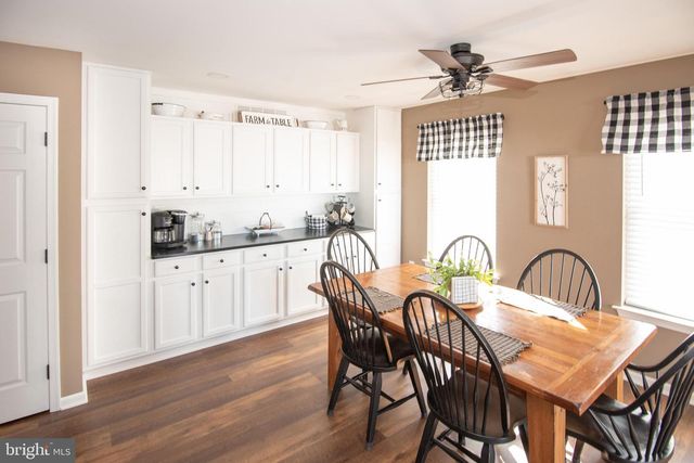 2038 VALLEY VIEW DR, Quakertown, PA 18951