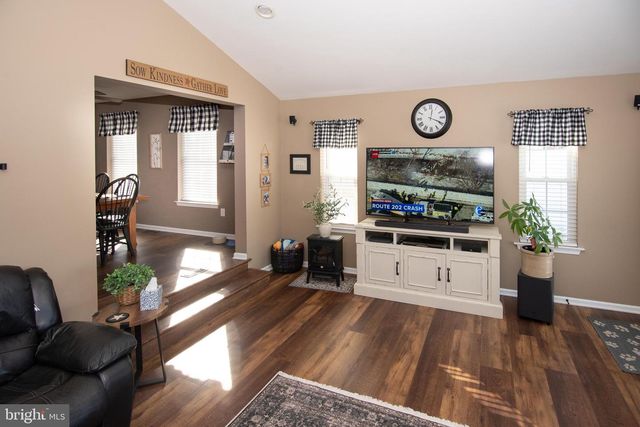 2038 VALLEY VIEW DR, Quakertown, PA 18951