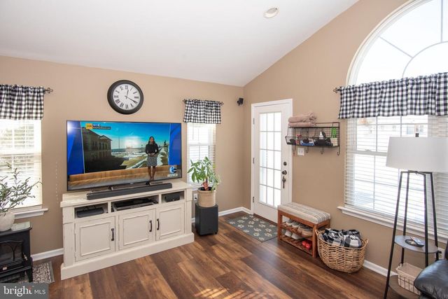 2038 VALLEY VIEW DR, Quakertown, PA 18951