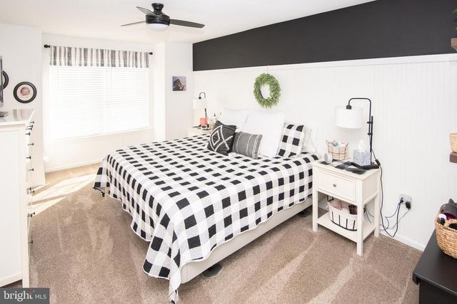 2038 VALLEY VIEW DR, Quakertown, PA 18951