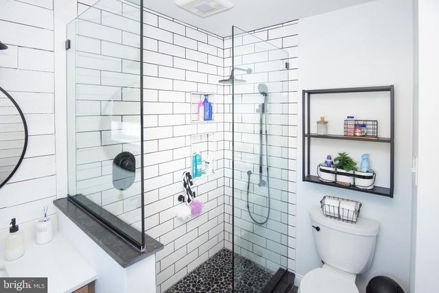 2038 VALLEY VIEW DR, Quakertown, PA 18951