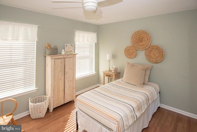 2038 VALLEY VIEW DR, Quakertown, PA 18951