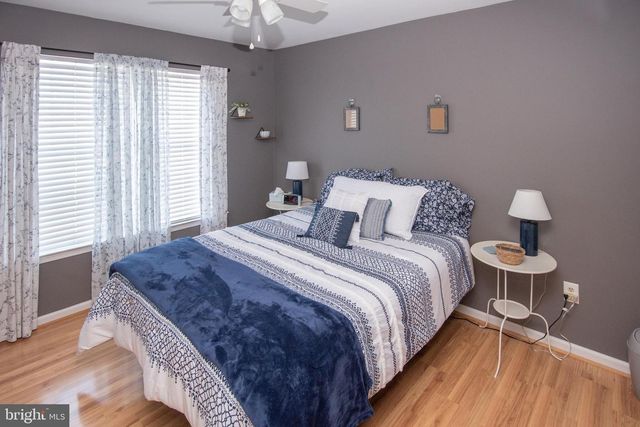 2038 VALLEY VIEW DR, Quakertown, PA 18951