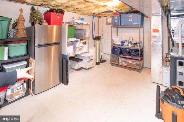 2038 VALLEY VIEW DR, Quakertown, PA 18951