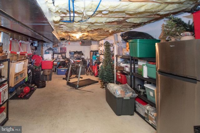 2038 VALLEY VIEW DR, Quakertown, PA 18951