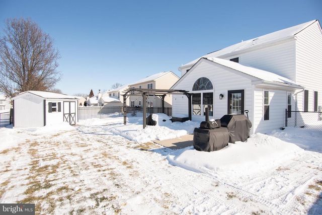 2038 VALLEY VIEW DR, Quakertown, PA 18951