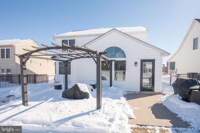 2038 VALLEY VIEW DR, Quakertown, PA 18951