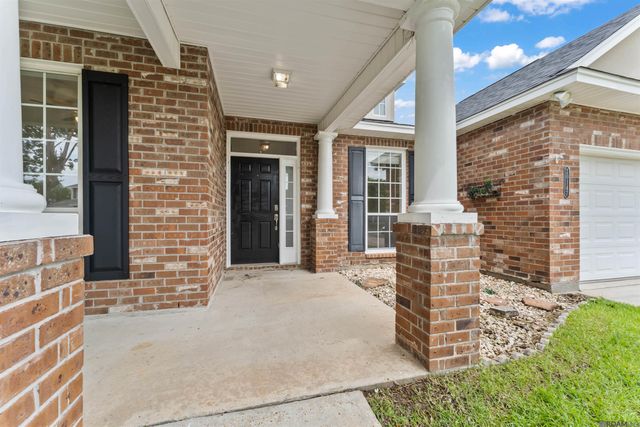 20147 Bur Oak Dr, Zachary, LA 70791