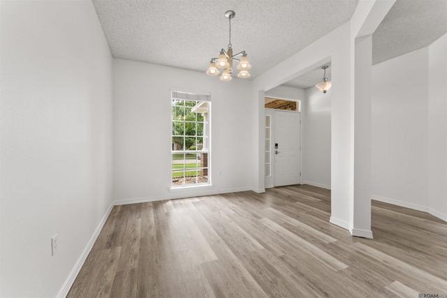 20147 Bur Oak Dr, Zachary, LA 70791