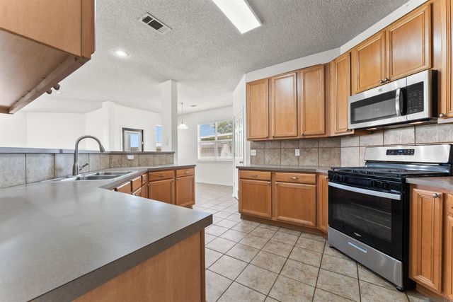 20147 Bur Oak Dr, Zachary, LA 70791