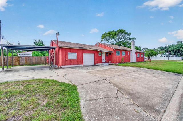 2600 25TH AVENUE N, St Petersburg, FL 33713
