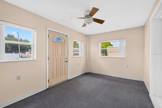 2600 25TH AVENUE N, St Petersburg, FL 33713
