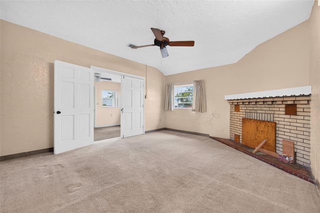 2600 25TH AVENUE N, St Petersburg, FL 33713