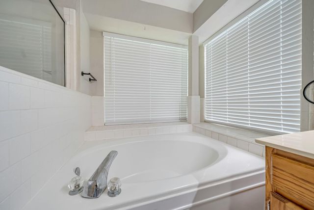 7722 Covington Drive, Houston, TX 77095
