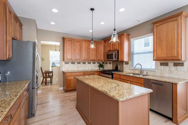 2645 Weyant Street, Lewis Center, OH 43035