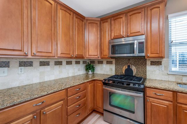 2645 Weyant Street, Lewis Center, OH 43035