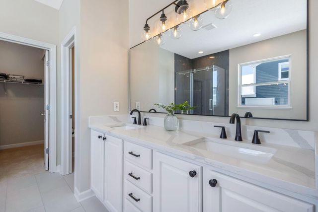 2645 Weyant Street, Lewis Center, OH 43035