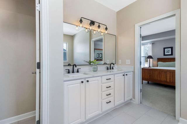 2645 Weyant Street, Lewis Center, OH 43035