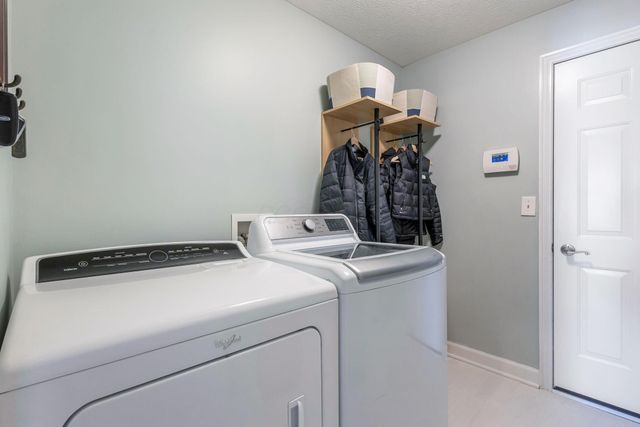 2645 Weyant Street, Lewis Center, OH 43035